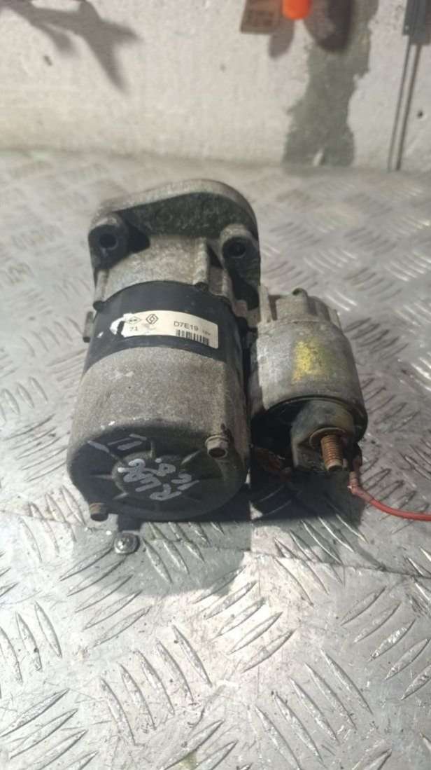 Стартер Renault Laguna 2 2002г. | Фото № 2 Стартер Renault Laguna 2 2002г. - Фото 2