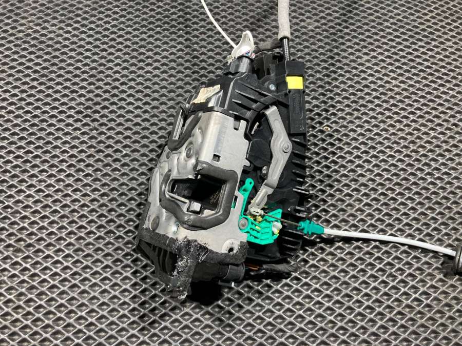 A2227661200A0997303400 Замок двери задней правой Mercedes-Benz S W222/C217/A217 2018г. | Фото № 4 A2227661200A0997303400 Замок двери задней правой Mercedes-Benz S W222/C217/A217 2018г. - Фото 4