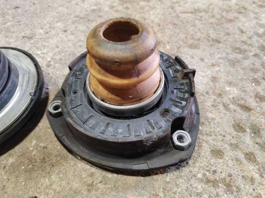 5Q0412331F Опора амортизатора верхняя (чашка)  Skoda Volkswagen Touran 2 поколение (2015 - 2025),Volksw 0000г. | Фото № 2  5Q0412331F Опора амортизатора верхняя (чашка)  Skoda Volkswagen Touran 2 поколение (2015 - 2025),Volksw 0000г. - Фото 2