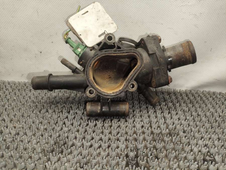 F3R Корпус термостата Renault Scenic минивэн 1998г. | Фото № 2 F3R Корпус термостата Renault Scenic минивэн 1998г. - Фото 2