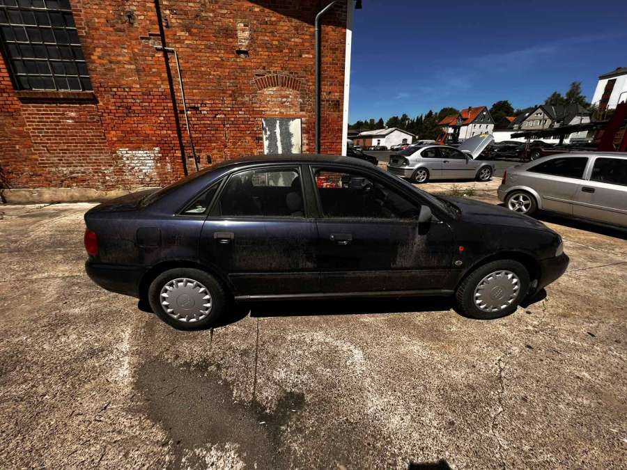 8D0199307H Кронштейн (крепление лапа) двигателя Audi A4 B5 (1994-2001) Седан 1996г. | Фото № 7 8D0199307H Кронштейн (крепление лапа) двигателя Audi A4 B5 (1994-2001) Седан 1996г. - Фото 7