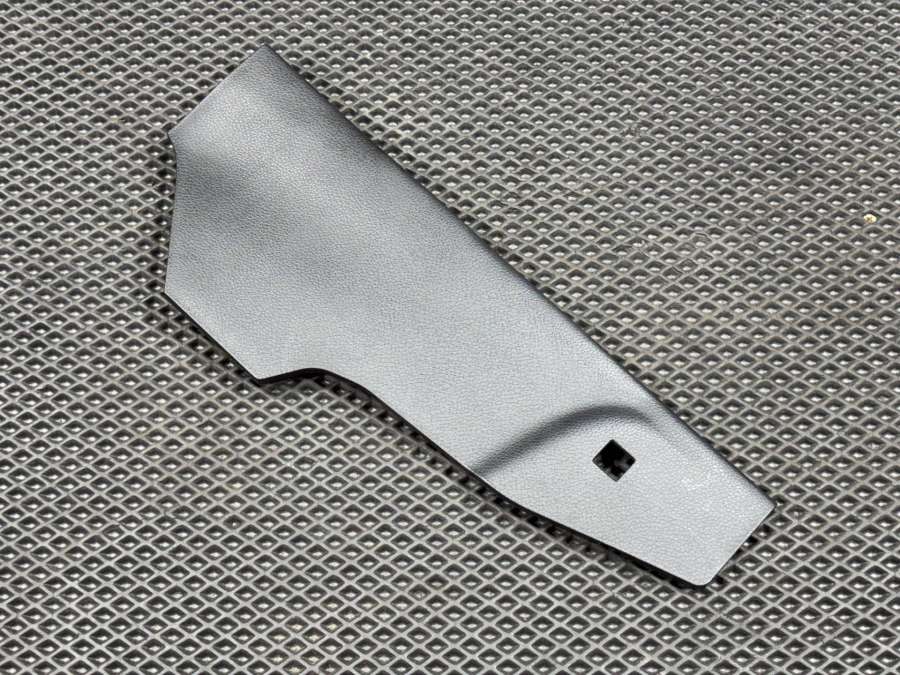 84614L3000 Декоративная накладка центральной консоли  Kia K5 3 2022г. | Фото № 2  84614L3000 Декоративная накладка центральной консоли  Kia K5 3 2022г. - Фото 2