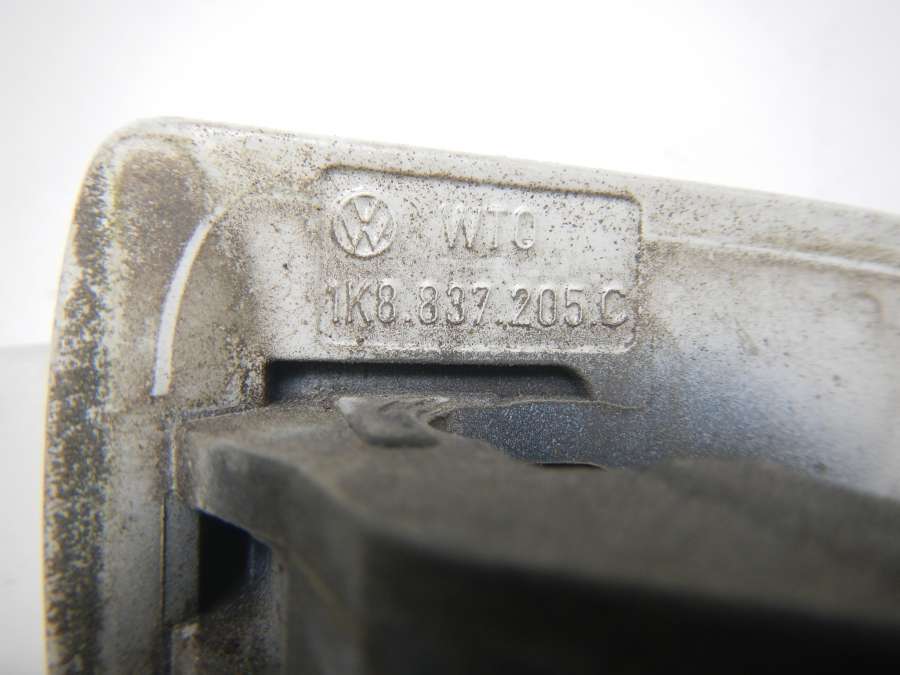 1K8837205C Ручка двери передней левой (наружняя)  Volkswagen Golf 0000г. | Фото № 3  1K8837205C Ручка двери передней левой (наружняя)  Volkswagen Golf 0000г. - Фото 3