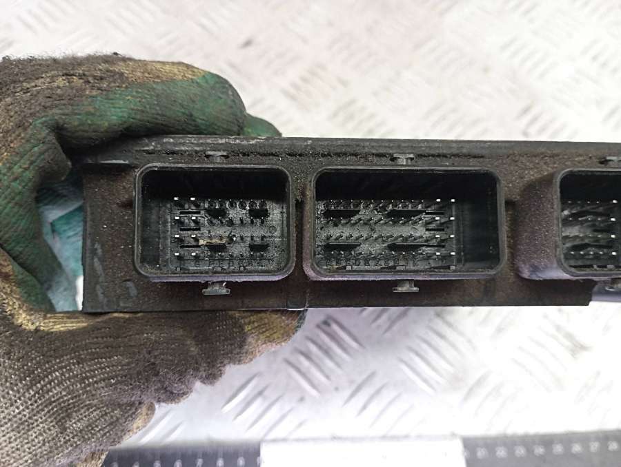 82004693338200498185 Блок управления двигателем  Renault Clio 2 2000г. | Фото № 2  82004693338200498185 Блок управления двигателем  Renault Clio 2 2000г. - Фото 2