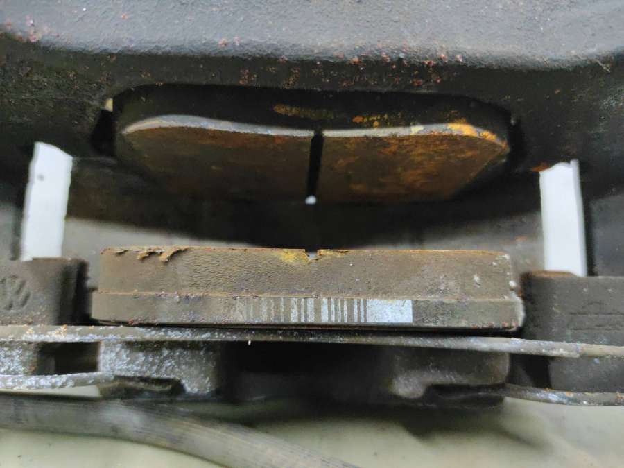 Суппорт тормозной передний правый Volkswagen Passat USA седан 2017г. | Фото № 2 Суппорт тормозной передний правый Volkswagen Passat USA седан 2017г. - Фото 2