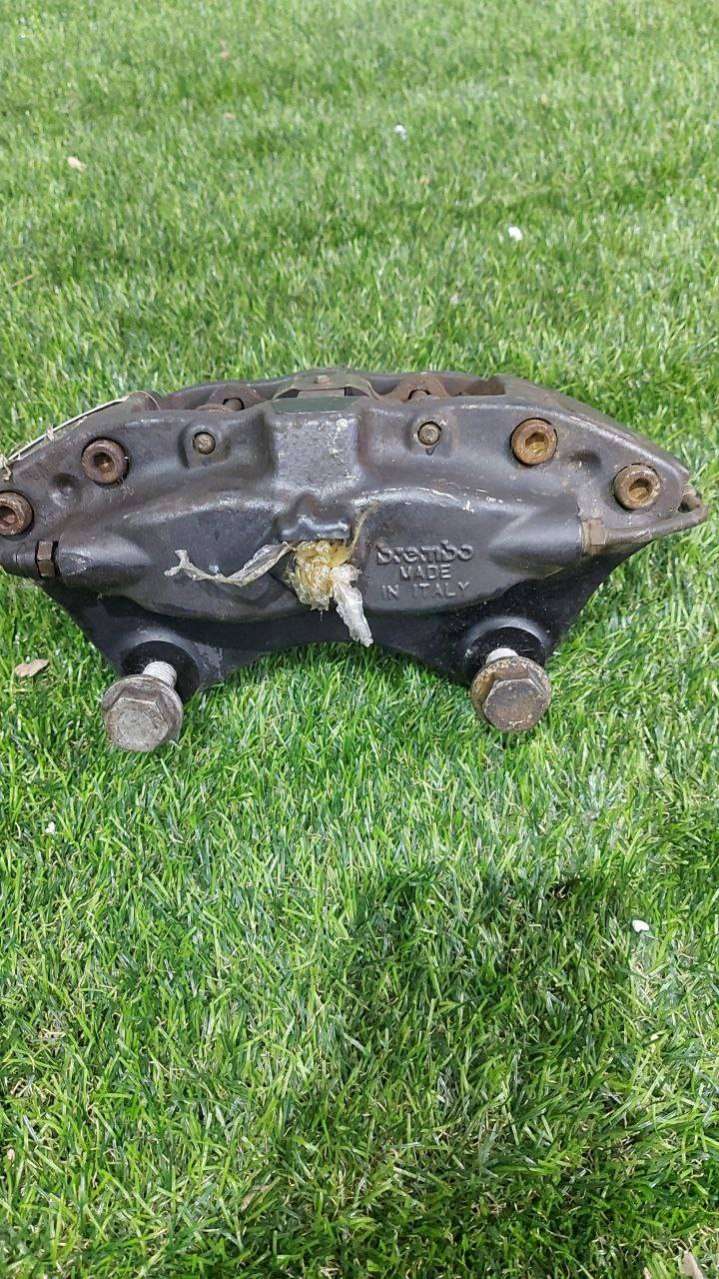 Суппорт тормозной задний правый  Tesla Model 2016г. | Фото № 4   Суппорт тормозной задний правый  Tesla Model 2016г. - Фото 4