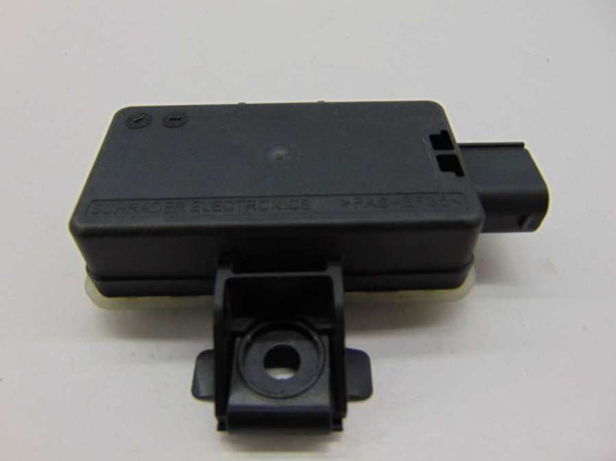 A0009002013 Блок управления (другие)  Mercedes E W213 2023г. | Фото № 9  A0009002013 Блок управления (другие)  Mercedes E W213 2023г. - Фото 9