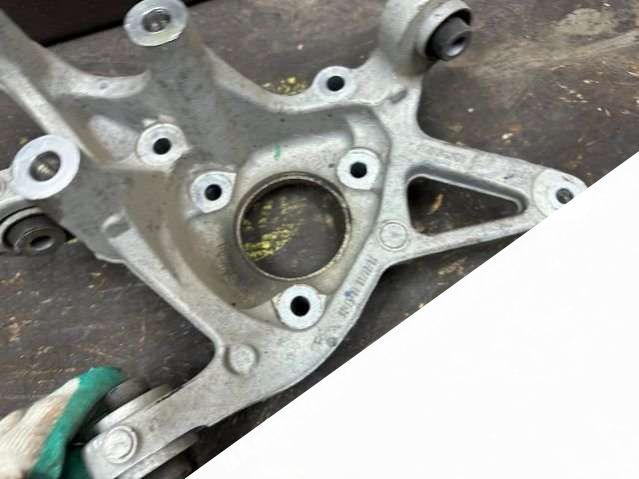 84034301 Кулак задний правый GMC Terrain 2019г. | Фото № 3 84034301 Кулак задний правый GMC Terrain 2019г. - Фото 3