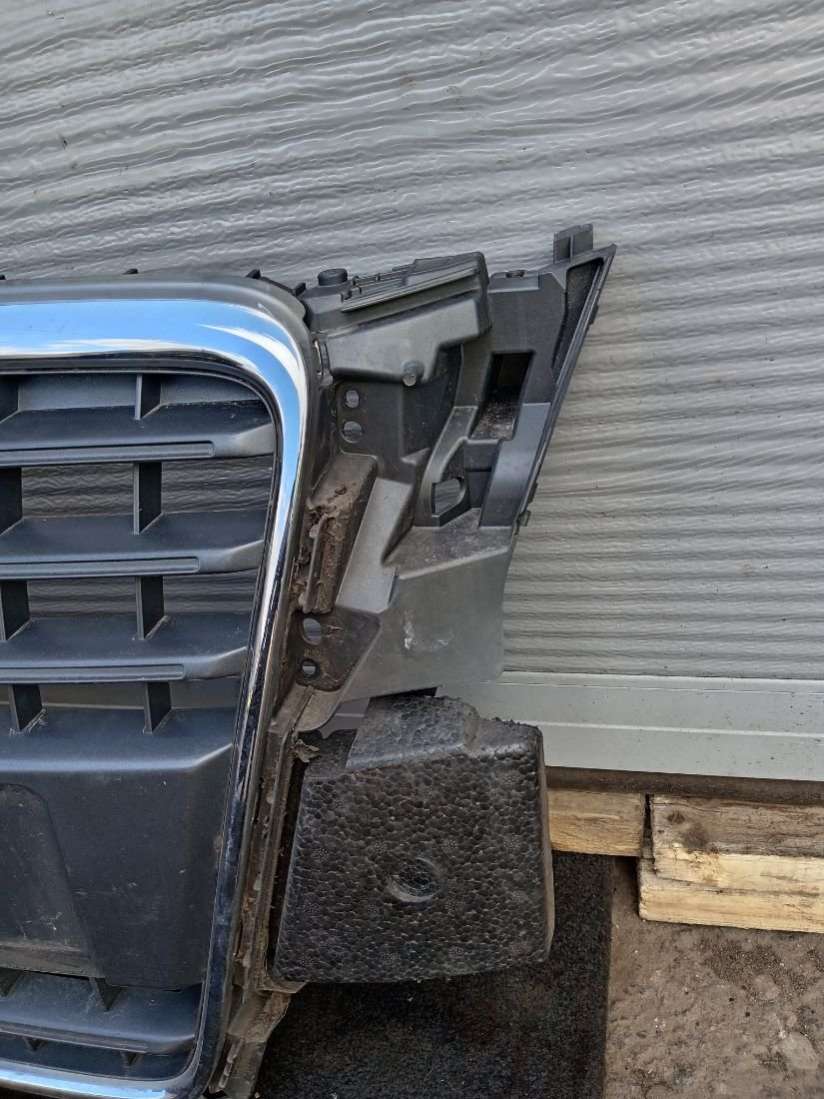 8K0853651 Решетка радиатора  Audi A4 B8 2008г. | Фото № 4  8K0853651 Решетка радиатора  Audi A4 B8 2008г. - Фото 4