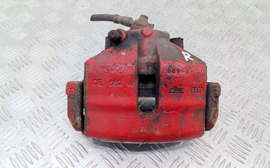 Суппорт тормозной передний правый Volkswagen Golf 2005г. | Фото № 1 Суппорт тормозной передний правый Volkswagen Golf 2005г. - Фото 1