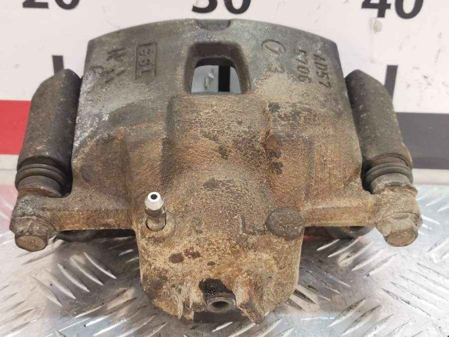 Суппорт передний правый Subaru Legacy 3 (BE/BH) (1998-2004) Универсал 1998г. | Фото № 3 Суппорт передний правый Subaru Legacy 3 (BE/BH) (1998-2004) Универсал 1998г. - Фото 3