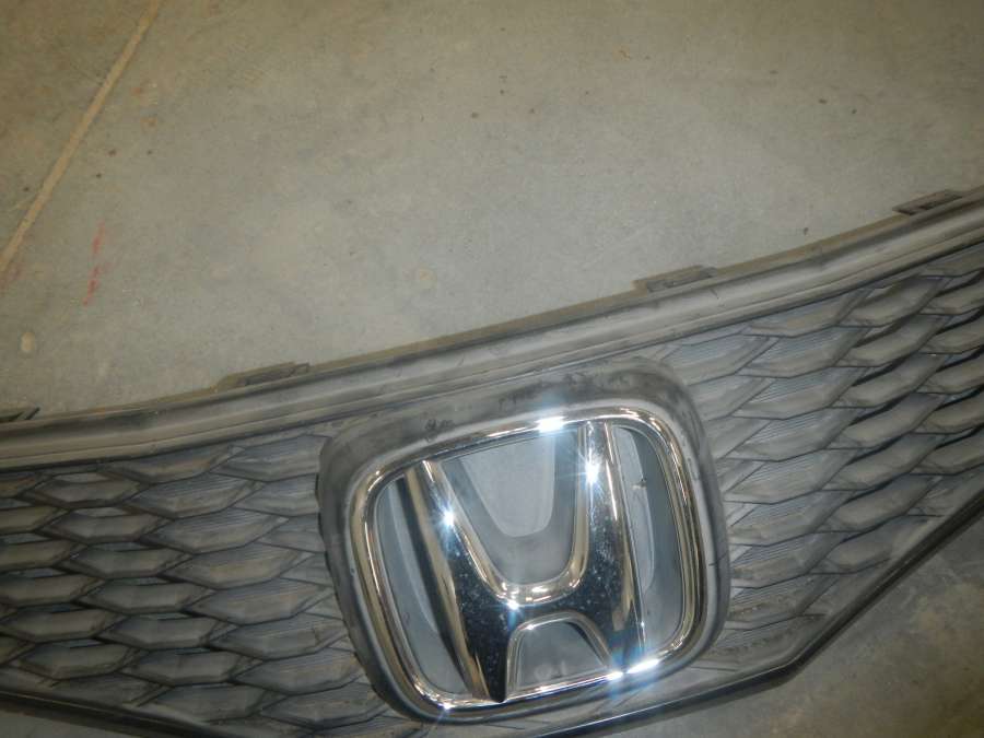 71121TF0003 Решетка радиатора  Honda Fit 0000г. | Фото № 2  71121TF0003 Решетка радиатора  Honda Fit 0000г. - Фото 2