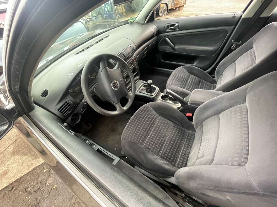 Блок управления климат-контроля  Volkswagen Passat 5 GP (2000-2005) Универсал 2002г. | Фото № 9   Блок управления климат-контроля  Volkswagen Passat 5 GP (2000-2005) Универсал 2002г. - Фото 9