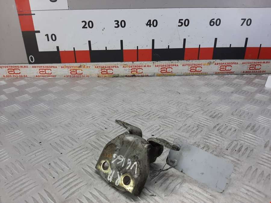 Петля двери задней правой Hyundai Santa Fe 1 (SM) (2000-2006) Внедорожник 5дв. 2003г. | Фото № 2 Петля двери задней правой Hyundai Santa Fe 1 (SM) (2000-2006) Внедорожник 5дв. 2003г. - Фото 2