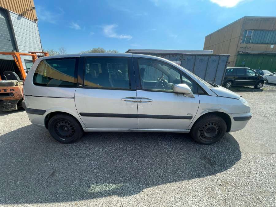 Теплообменник Peugeot 807 (2002-2010) Минивэн 2005г. | Фото № 7 Теплообменник Peugeot 807 (2002-2010) Минивэн 2005г. - Фото 7