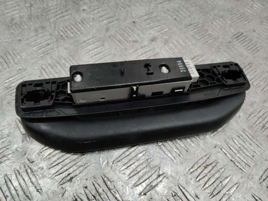 A0998150000 Ручка потолочная задняя левая  Mercedes-Benz GLC Coupe 2018г. | Фото № 3  A0998150000 Ручка потолочная задняя левая  Mercedes-Benz GLC Coupe 2018г. - Фото 3