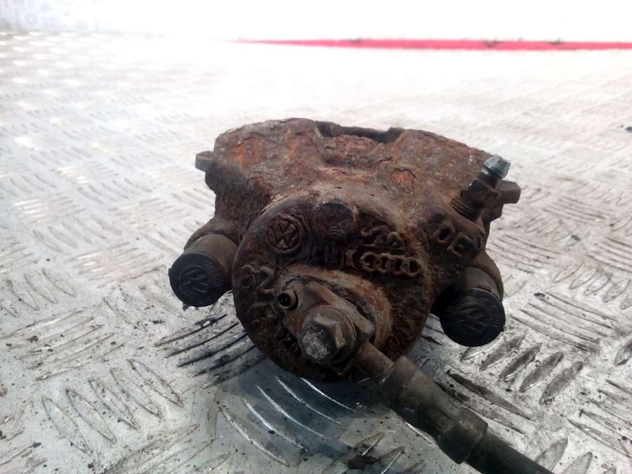 Суппорт передний правый Volkswagen Golf 5 (2003-2008) Хетчбэк 5дв. 2006г. | Фото № 3 Суппорт передний правый Volkswagen Golf 5 (2003-2008) Хетчбэк 5дв. 2006г. - Фото 3