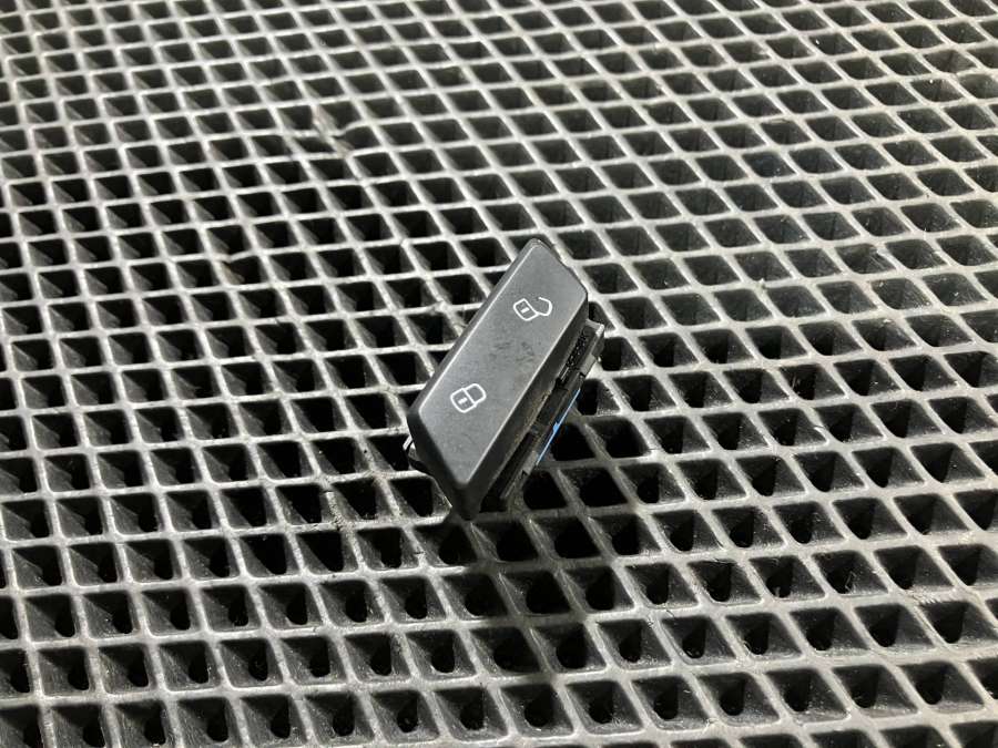 561962136 Кнопка центрального замка Volkswagen Passat USA 2011г. | Фото № 3 561962136 Кнопка центрального замка Volkswagen Passat USA 2011г. - Фото 3