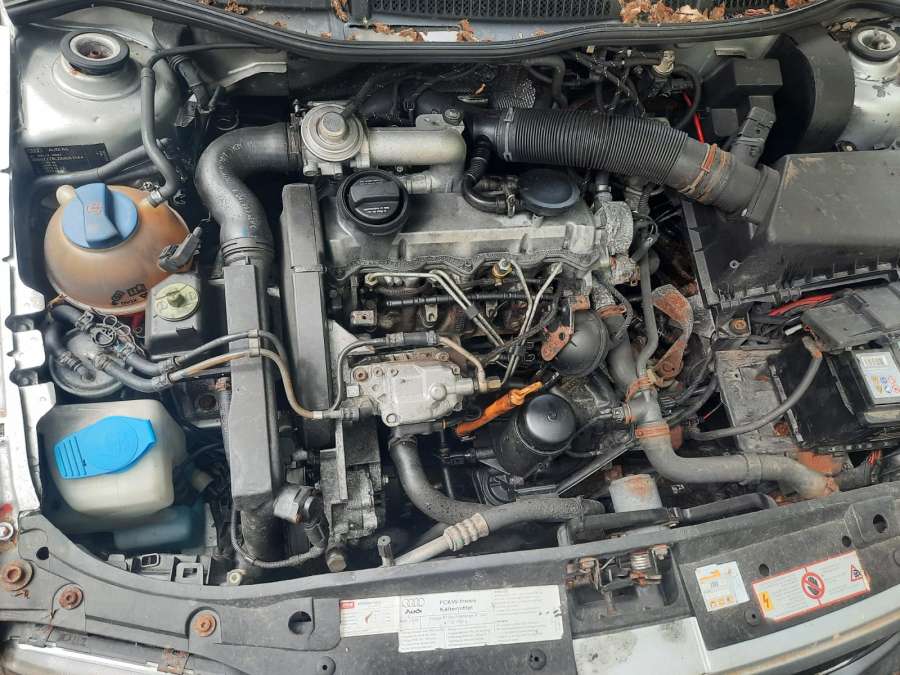 038131521J Трубка системы рециркуляции EGR Audi A3 8L (1996-2003) Хетчбэк 3дв. 1999г. | Фото № 7 038131521J Трубка системы рециркуляции EGR Audi A3 8L (1996-2003) Хетчбэк 3дв. 1999г. - Фото 7