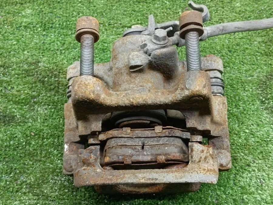 5Q0406DFR Суппорт тормозной задний правый Volkswagen Touran 1 2006г. | Фото № 5 5Q0406DFR Суппорт тормозной задний правый Volkswagen Touran 1 2006г. - Фото 5