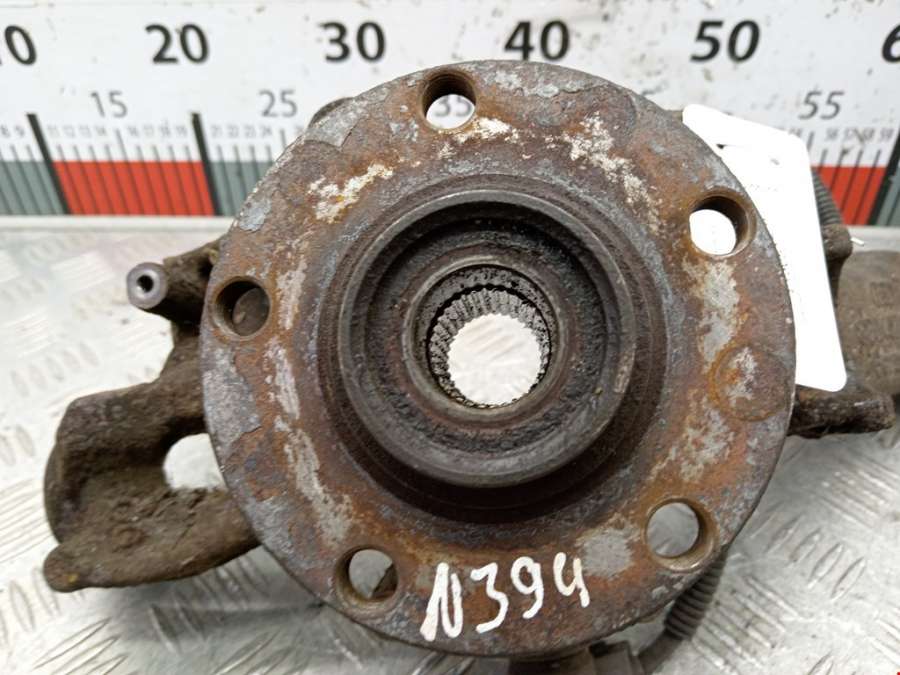 Ступица (кулак цапфа) передняя левая Volkswagen Passat 5 GP (2000-2005) Седан 2003г. | Фото № 3 Ступица (кулак цапфа) передняя левая Volkswagen Passat 5 GP (2000-2005) Седан 2003г. - Фото 3