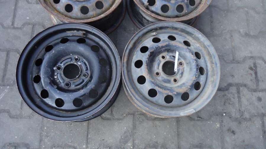 Диск штампованный Ford Mondeo 1 поколение 1996г. | Фото № 3 Диск штампованный Ford Mondeo 1 поколение 1996г. - Фото 3