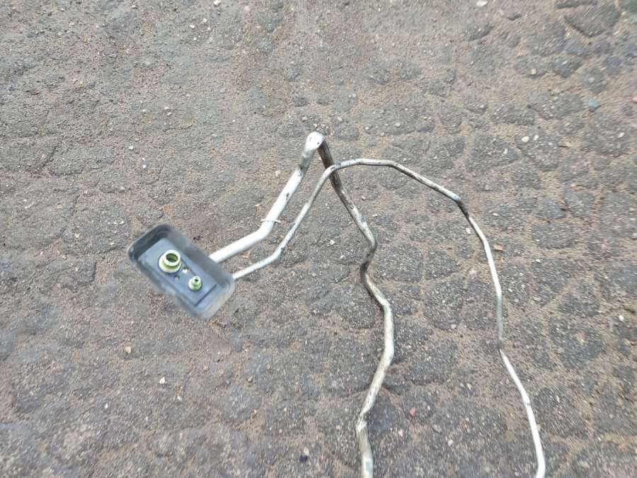 Трубка кондиционера Peugeot 607 2005г. | Фото № 7 Трубка кондиционера Peugeot 607 2005г. - Фото 7