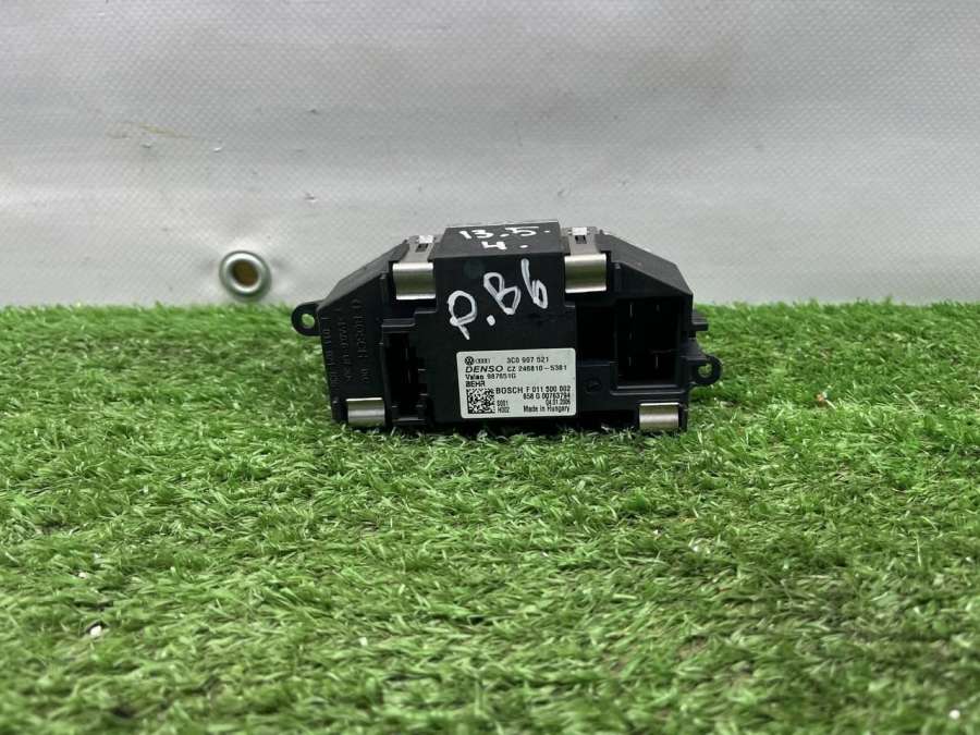 3C0907521 Сопротивление печки Volkswagen Passat B6 2006г. | Фото № 1 3C0907521 Сопротивление печки Volkswagen Passat B6 2006г. - Фото 1