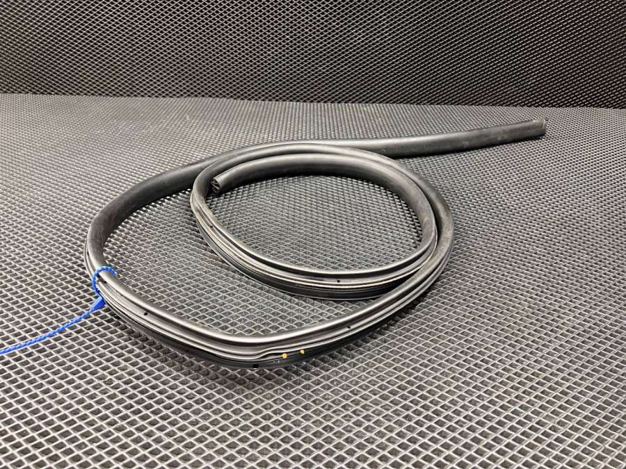 769239753R769247138R808321804R Уплотнитель дверного проема  Dacia Logan MCV 2 2016г. | Фото № 5  769239753R769247138R808321804R Уплотнитель дверного проема  Dacia Logan MCV 2 2016г. - Фото 5