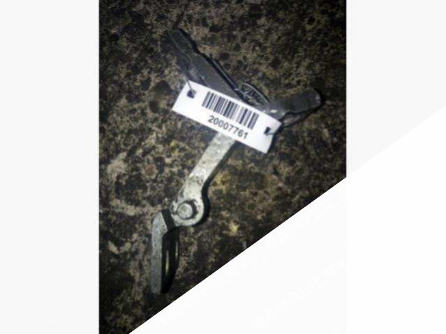 Петля двери передней правой Audi 80 B3 (1986-1991) 1990г. | Фото № 1 Петля двери передней правой Audi 80 B3 (1986-1991) 1990г. - Фото 1