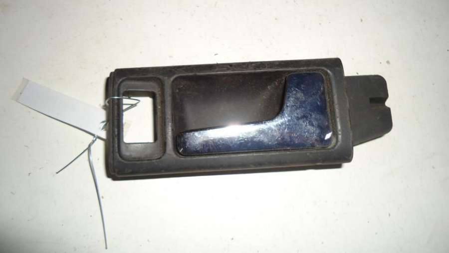 4A0837020A Ручка внутренняя передняя правая Audi 100 C4/4A 1992г. | Фото № 1 4A0837020A Ручка внутренняя передняя правая Audi 100 C4/4A 1992г. - Фото 1