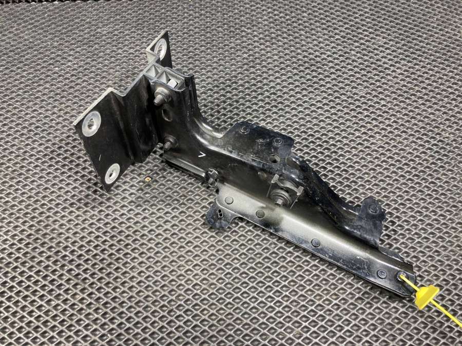 EX5316795AAT2P1221T2R23897 Кронштейн (крепление) радиатора  Jaguar F-Type  X152 2019г. | Фото № 2  EX5316795AAT2P1221T2R23897 Кронштейн (крепление) радиатора  Jaguar F-Type  X152 2019г. - Фото 2