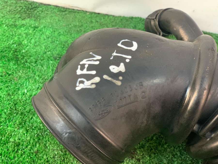 93BB-9C623JBRFN Патрубок воздушного фильтра Ford Mondeo универсал 1995г. | Фото № 2 93BB-9C623JBRFN Патрубок воздушного фильтра Ford Mondeo универсал 1995г. - Фото 2