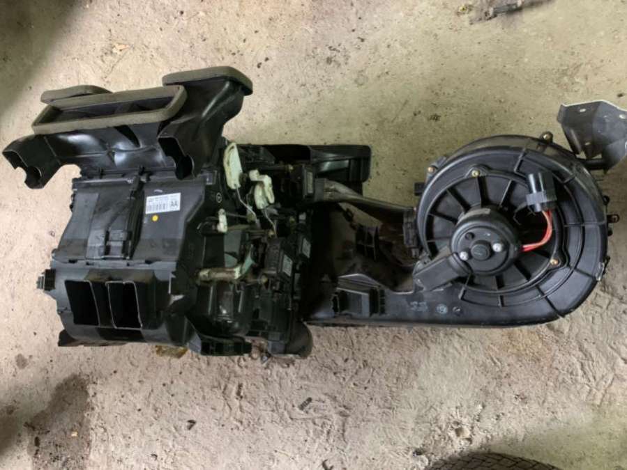 Корпус печки Audi A6 C5 (S6,RS6) 2002г. | Фото № 1 Корпус печки Audi A6 C5 (S6,RS6) 2002г. - Фото 1