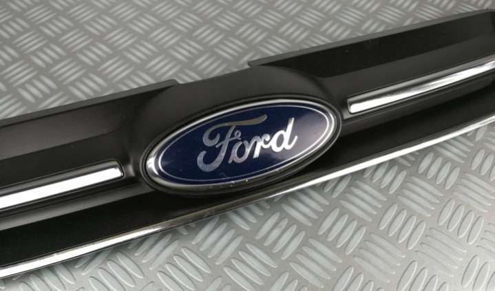 AM51-R8200-CKP1044E Решетка радиатора Ford C-Max 2 поколение (2010-2015) 2010г. | Фото № 3 AM51-R8200-CKP1044E Решетка радиатора Ford C-Max 2 поколение (2010-2015) 2010г. - Фото 3