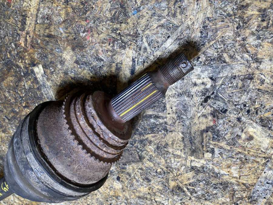 Полуось передняя левая (приводной вал, ШРУС) Peugeot Partner 2 (B9) 2014г. | Фото № 3 Полуось передняя левая (приводной вал, ШРУС) Peugeot Partner 2 (B9) 2014г. - Фото 3