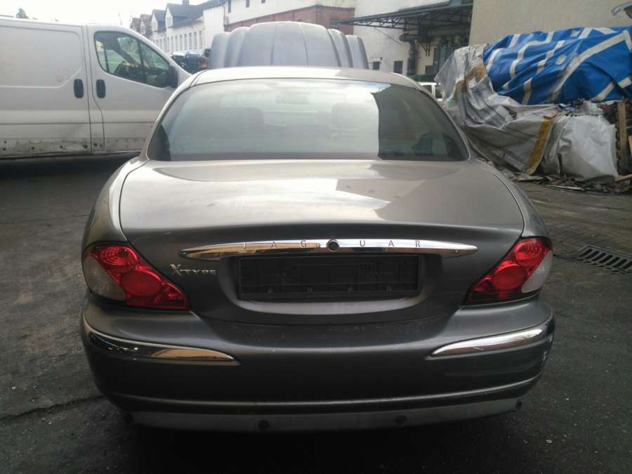 Суппорт задний левый Jaguar X-Type (2001-2009) Седан 2002г. | Фото № 10 Суппорт задний левый Jaguar X-Type (2001-2009) Седан 2002г. - Фото 10