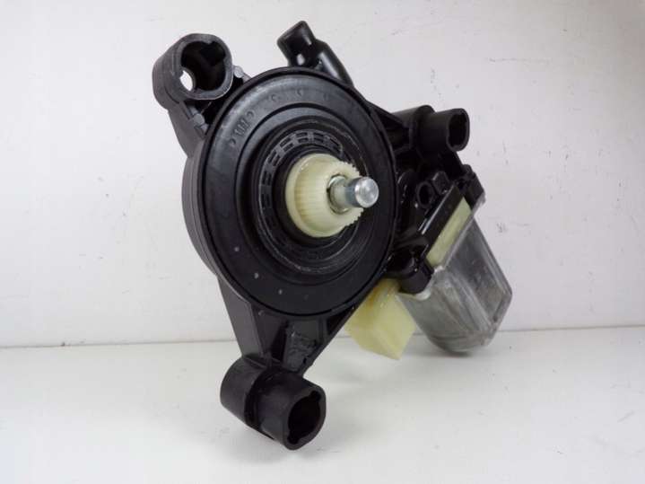 8W0959801 Моторчик стеклоподъемника Audi E-tron 1 поколение (2018-2024) 2018г. | Фото № 5 8W0959801 Моторчик стеклоподъемника Audi E-tron 1 поколение (2018-2024) 2018г. - Фото 5