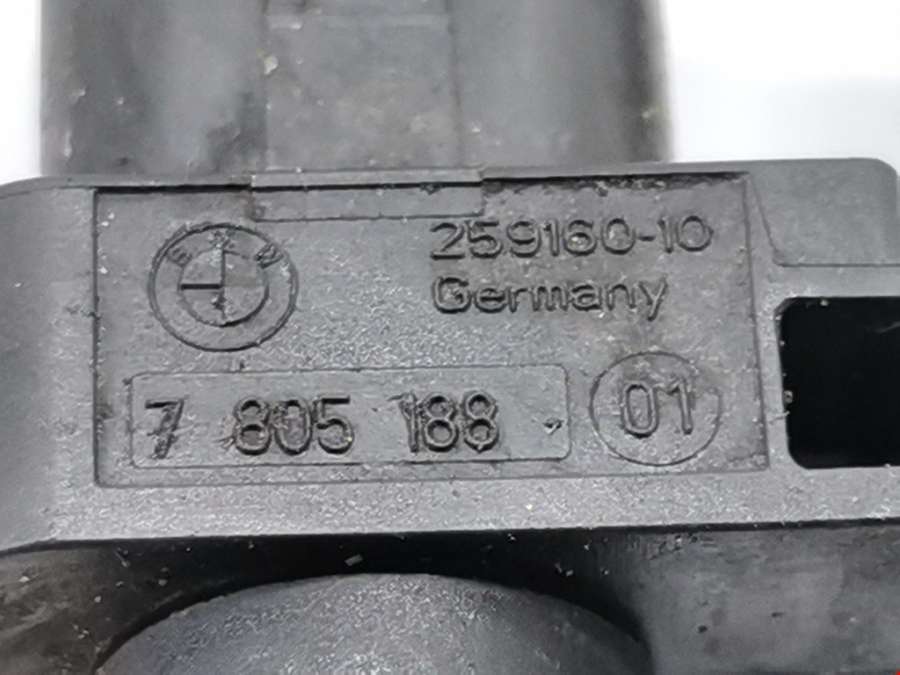 Датчик коленвала BMW 3-Series (F30/F31/F34/F35) (2011-2020) Седан 2011г. | Фото № 3 Датчик коленвала BMW 3-Series (F30/F31/F34/F35) (2011-2020) Седан 2011г. - Фото 3