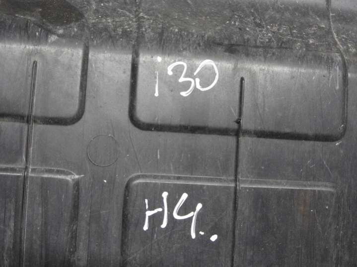 29110-2H000 Декоративная крышка двигателя  Hyundai i30 1 поколение (2007-2010) 2007г. | Фото № 4  29110-2H000 Декоративная крышка двигателя  Hyundai i30 1 поколение (2007-2010) 2007г. - Фото 4