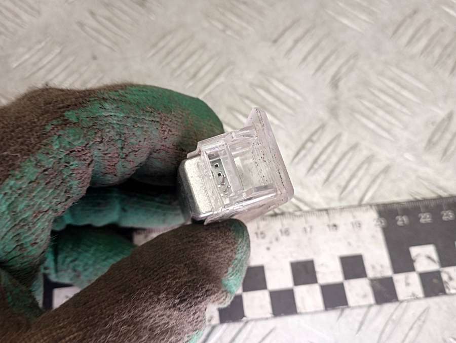 63312414105 Фонарь салона (плафон)  BMW X5 F15 2016г. | Фото № 3  63312414105 Фонарь салона (плафон)  BMW X5 F15 2016г. - Фото 3