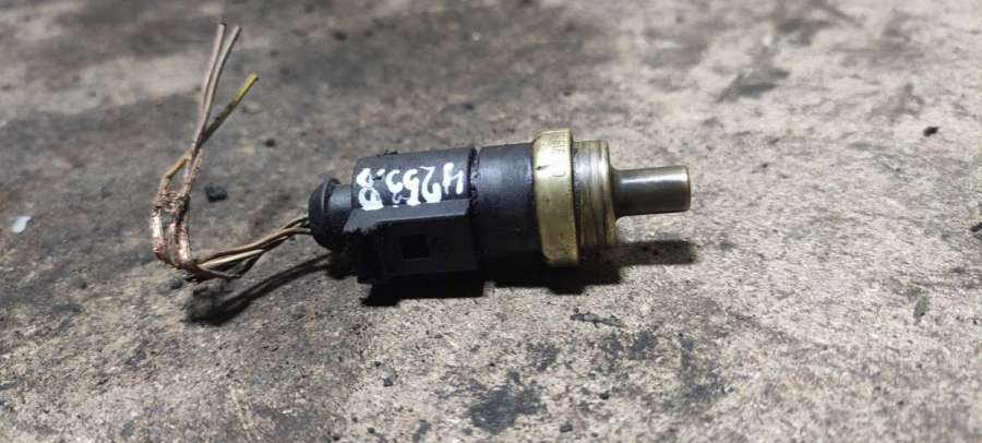 078919501c Датчик температуры Audi A6 C5 (S6,RS6) 2000г. | Фото № 1 078919501c Датчик температуры Audi A6 C5 (S6,RS6) 2000г. - Фото 1