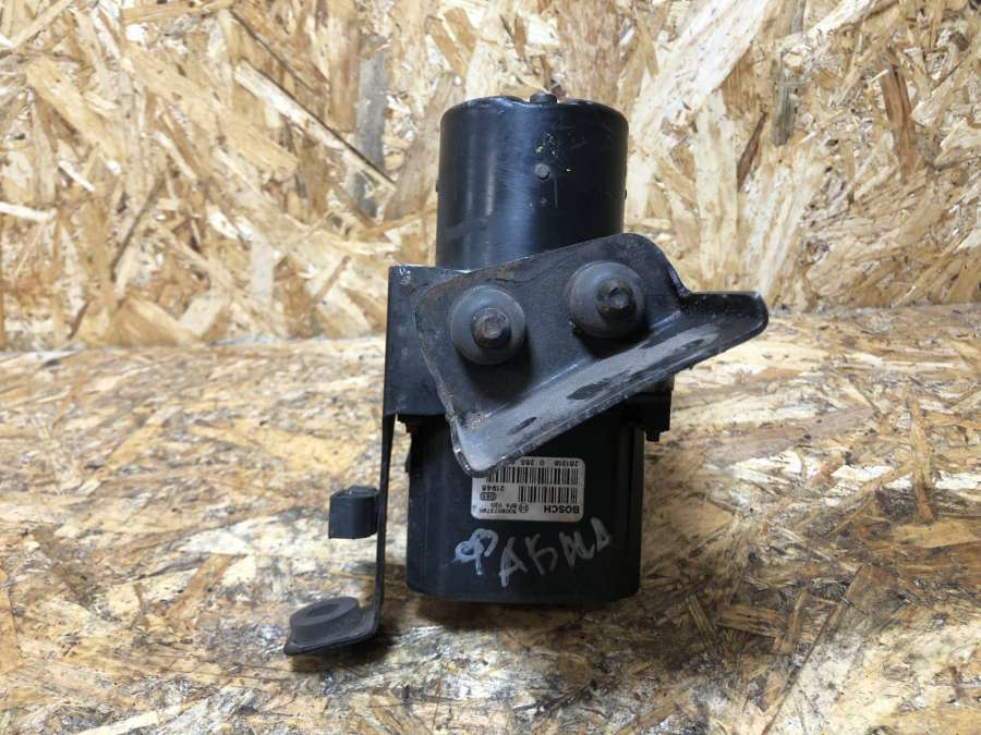 0130108111026522401102659000096Q0614417E6Q0907379H6Q1614235B Блок ABS  SEAT Ibiza 3 2004г. | Фото № 2  0130108111026522401102659000096Q0614417E6Q0907379H6Q1614235B Блок ABS  SEAT Ibiza 3 2004г. - Фото 2