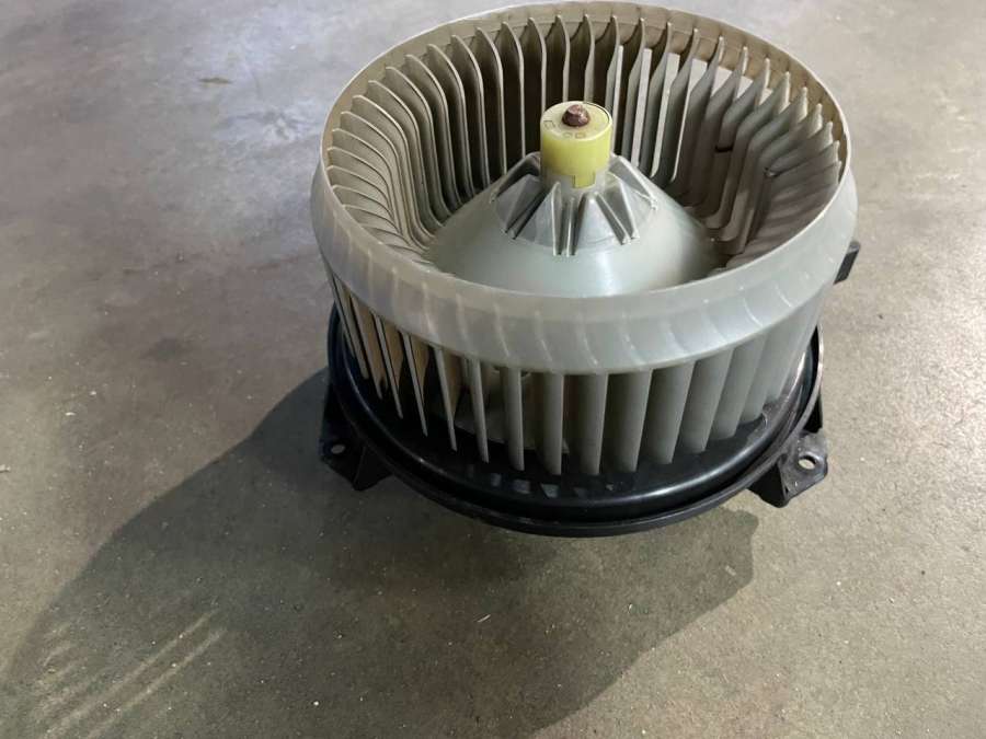 C2Z6519AV272700-5391 Моторчик печки Jaguar XF X250 2010г. | Фото № 6 C2Z6519AV272700-5391 Моторчик печки Jaguar XF X250 2010г. - Фото 6