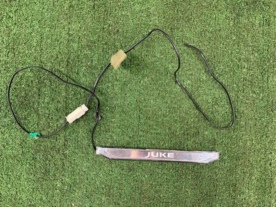 201203 Фонарь освещения пространства для ног Nissan Juke YF15 F15 2013г. | Фото № 2 201203 Фонарь освещения пространства для ног Nissan Juke YF15 F15 2013г. - Фото 2