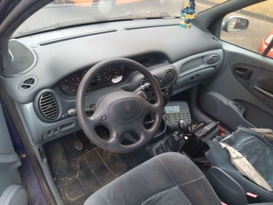 Рычаг передний правый Renault Scenic 1 (1996-2003) Минивэн 1998г. | Фото № 14 Рычаг передний правый Renault Scenic 1 (1996-2003) Минивэн 1998г. - Фото 14