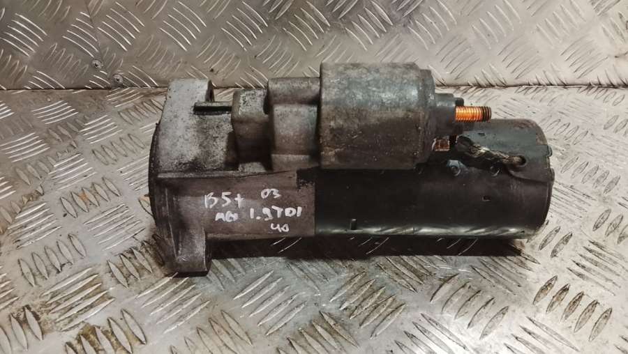 Стартер Volkswagen Passat B5 2002г. | Фото № 1 Стартер Volkswagen Passat B5 2002г. - Фото 1