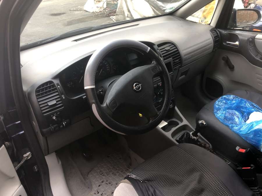 90561154 Замок двери передней правой Opel Zafira A (1999-2006) Минивэн 1999г. | Фото № 10 90561154 Замок двери передней правой Opel Zafira A (1999-2006) Минивэн 1999г. - Фото 10