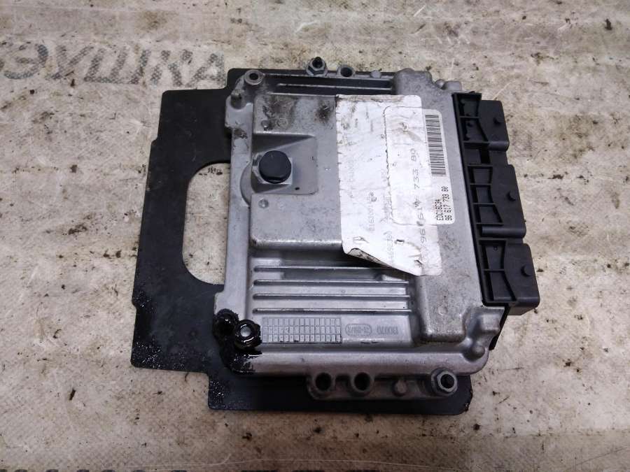 Блок управления двигателем Peugeot 407 2006г. | Фото № 1 Блок управления двигателем Peugeot 407 2006г. - Фото 1