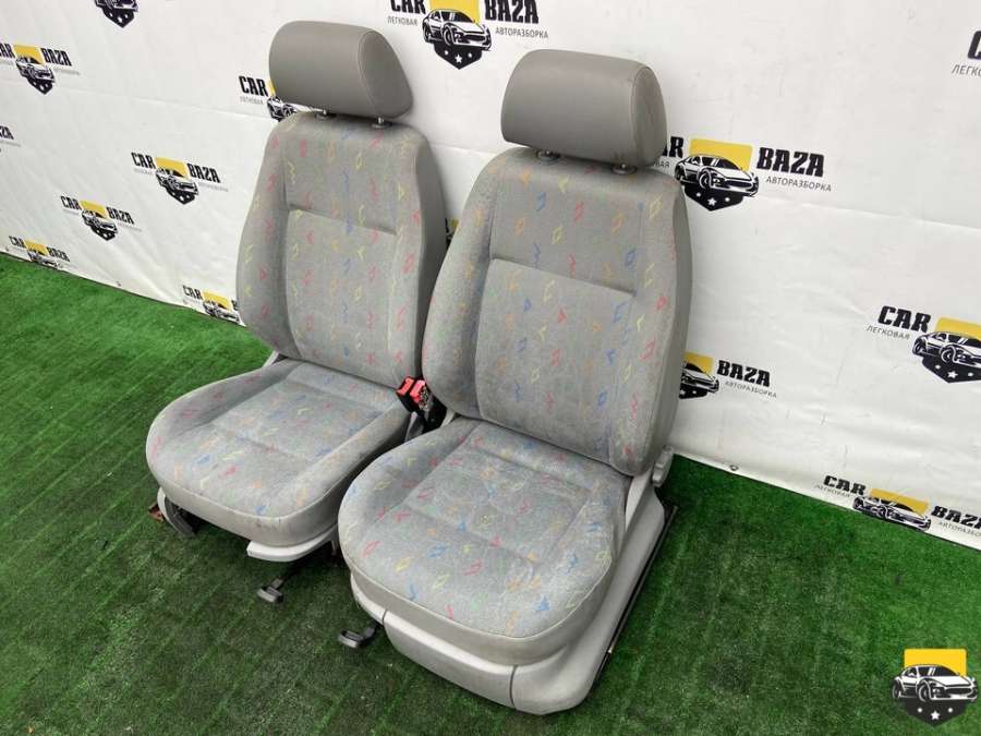 6Q4881105DD6Q4881106DD Салон (комплект сидений) Volkswagen Caddy 2010г. | Фото № 5 6Q4881105DD6Q4881106DD Салон (комплект сидений) Volkswagen Caddy 2010г. - Фото 5